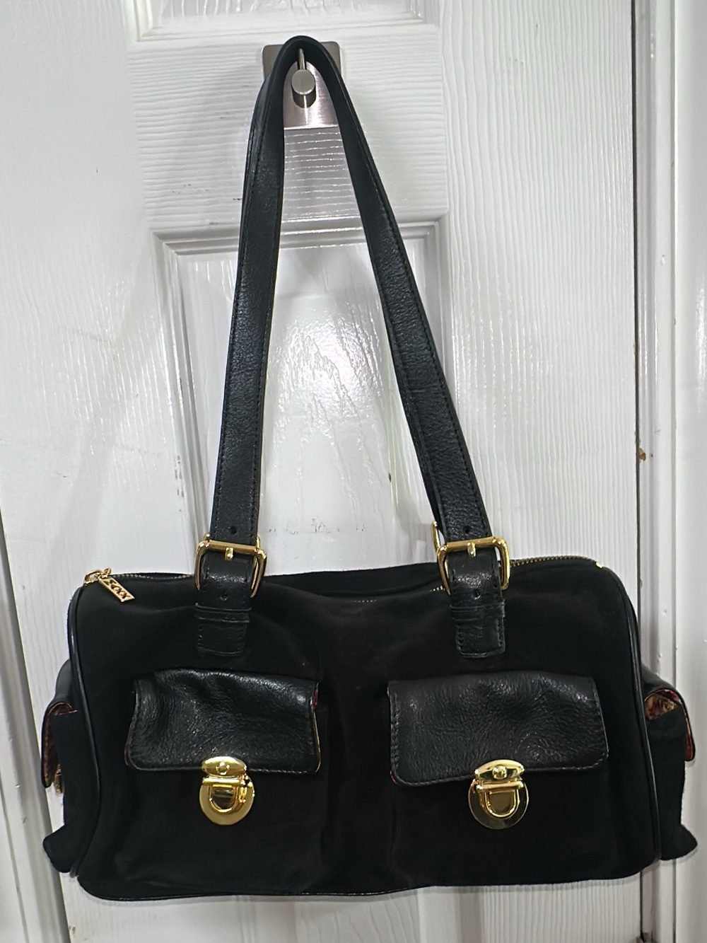MAXX NEW YORK BLACK GENUINE SUEDE LEATHER
HANDBAG (BAGS24)